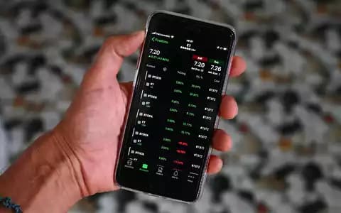 Air Products & Chemicals Inc. stock (US0091581068): Earnings beat and raised guidance lift sentiment