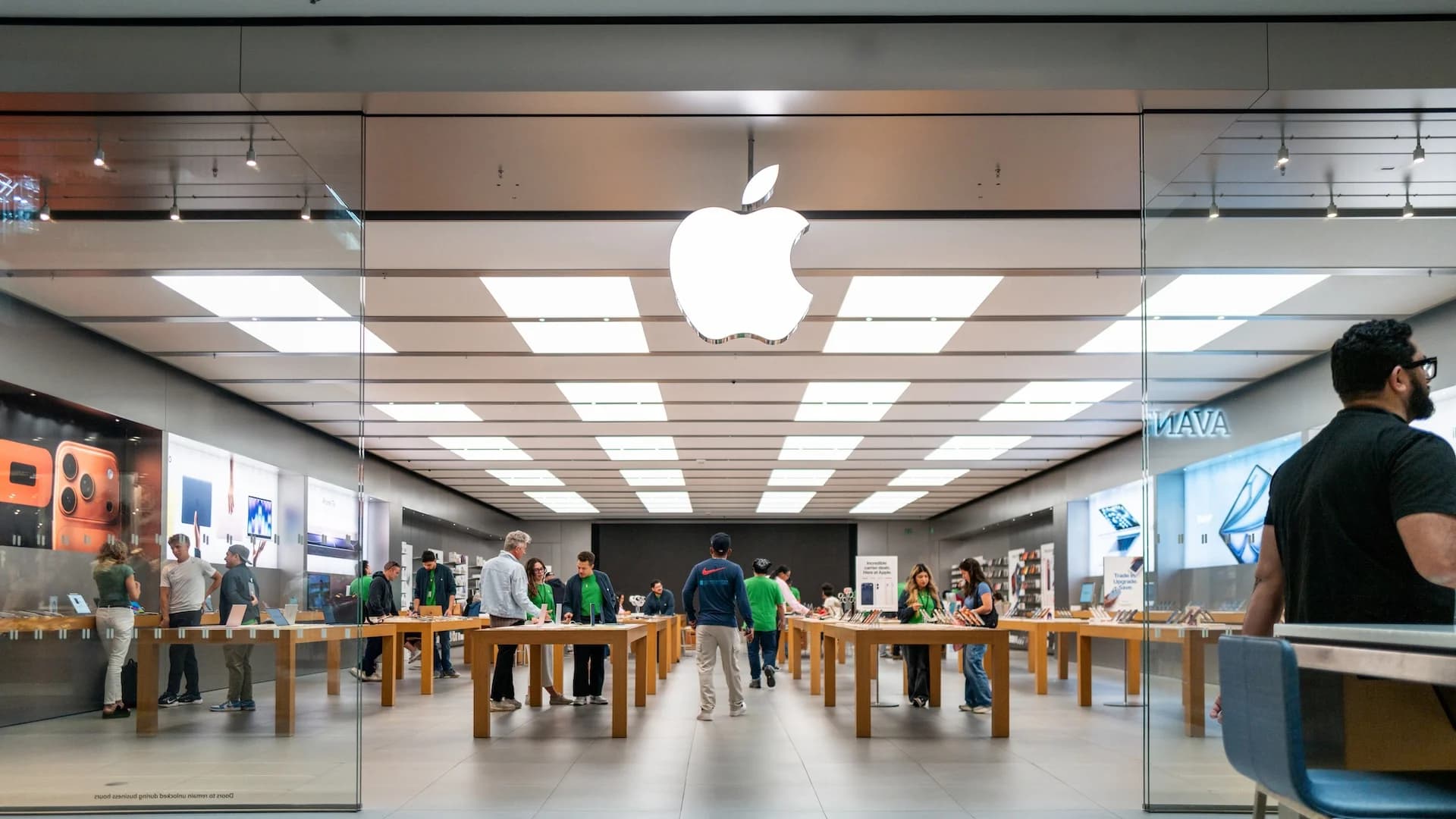 The MacBook Neo Just Killed Apple’s Worst-Kept Secret. It’s the End of an Era
