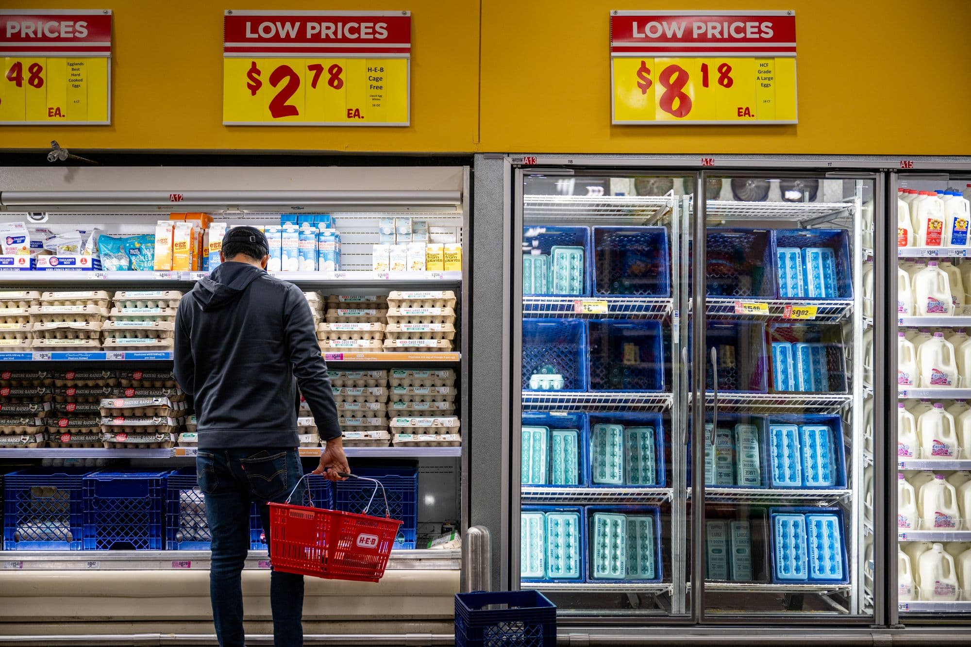 Major grocery chains like Walmart and Kroger are cutting prices on thousands of items